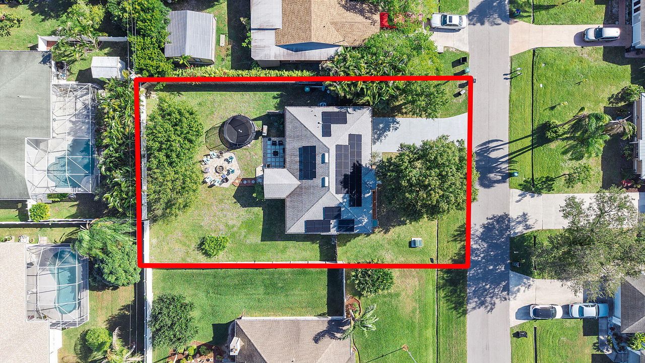 For Rent: $2,750 (3 beds, 2 baths, 1447 Square Feet)