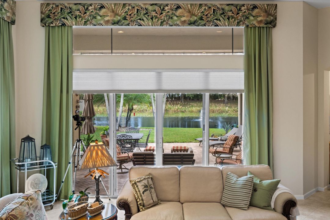 待售: $549,900 (3 贝兹, 3 浴室, 2629 平方英尺)