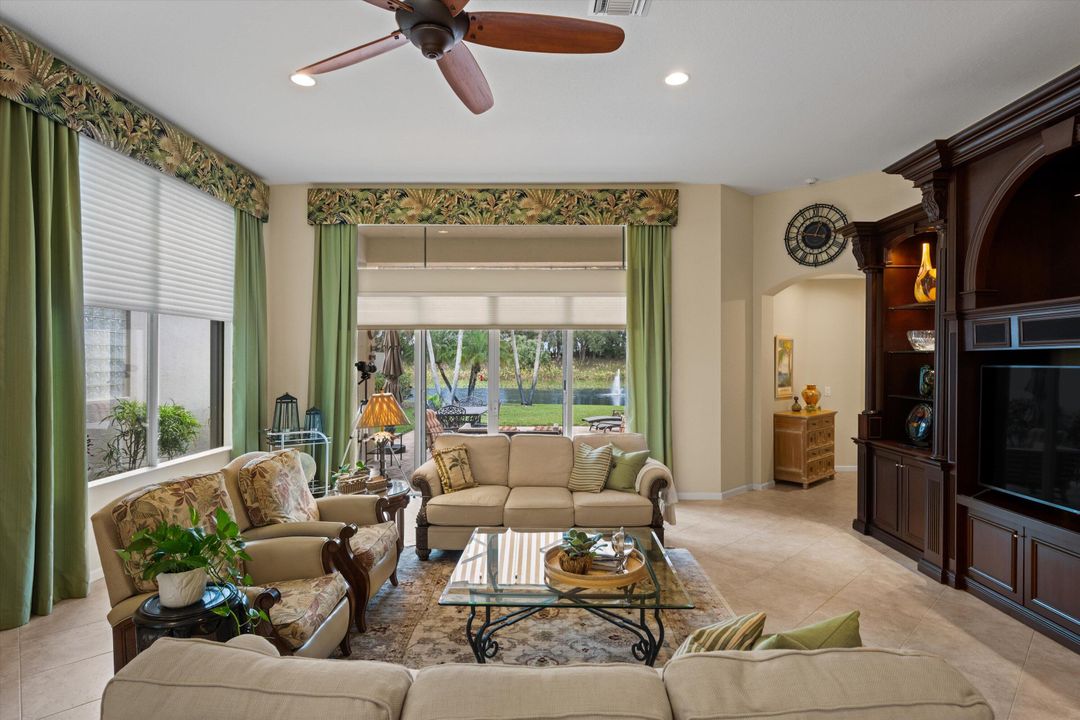 待售: $549,900 (3 贝兹, 3 浴室, 2629 平方英尺)