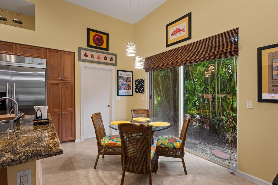 待售: $549,900 (3 贝兹, 3 浴室, 2629 平方英尺)