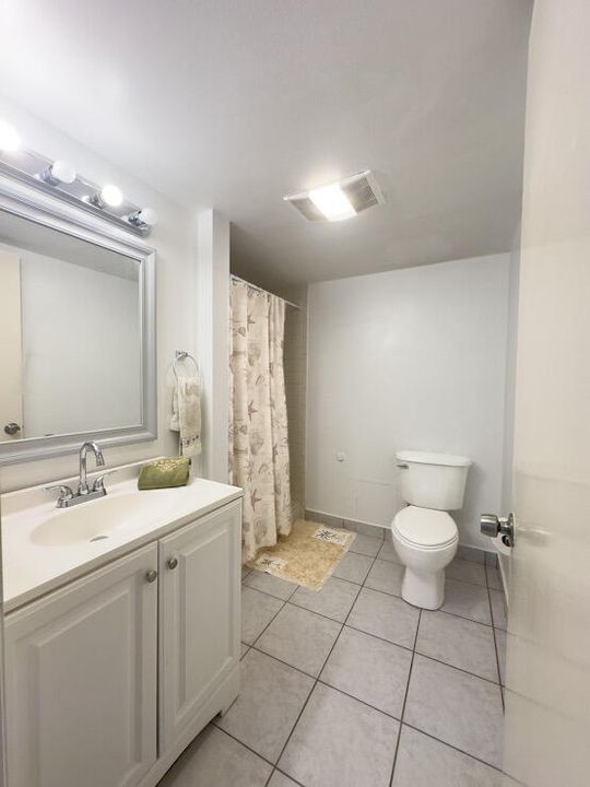 For Sale: $289,900 (2 beds, 2 baths, 1348 Square Feet)