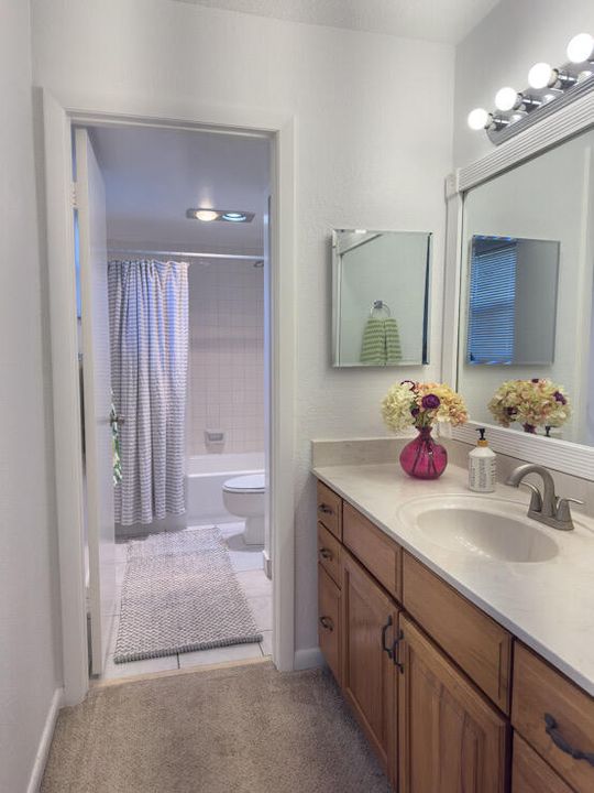 For Sale: $289,900 (2 beds, 2 baths, 1348 Square Feet)