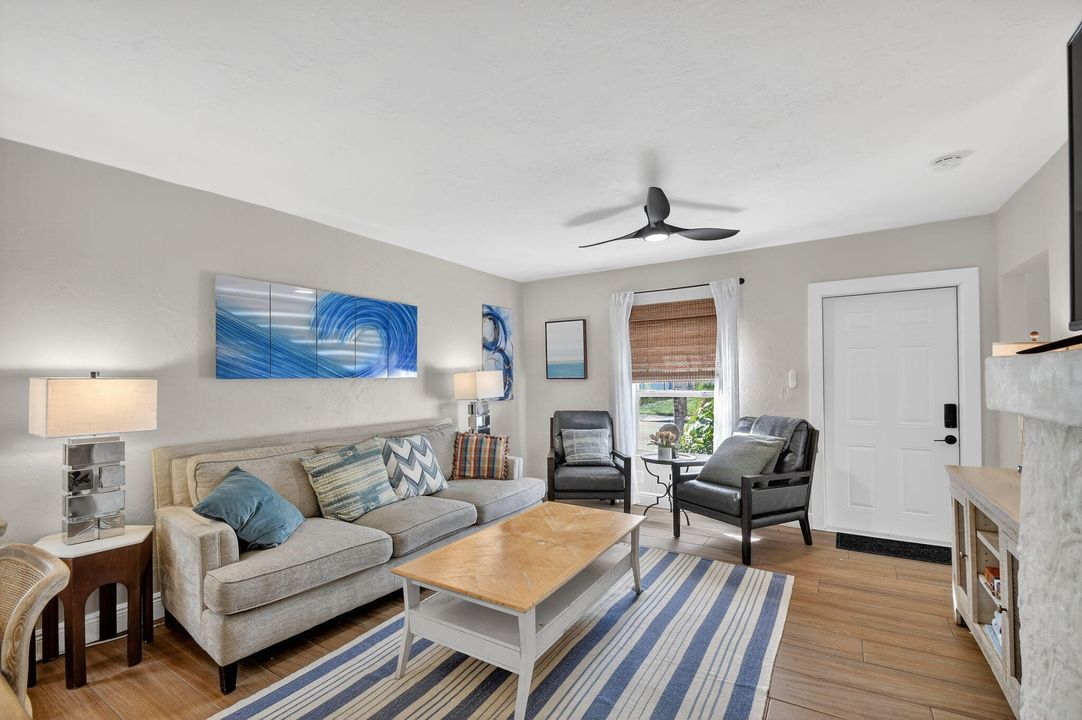 For Rent: $5,950 (3 beds, 2 baths, 1288 Square Feet)