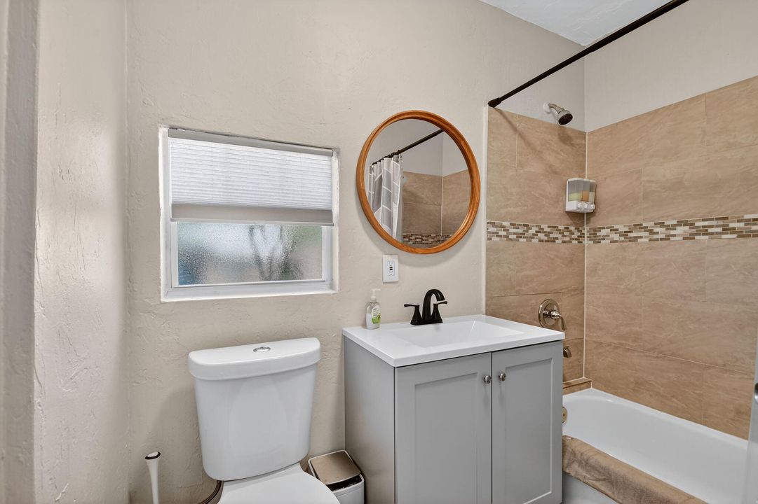 For Rent: $5,950 (3 beds, 2 baths, 1288 Square Feet)