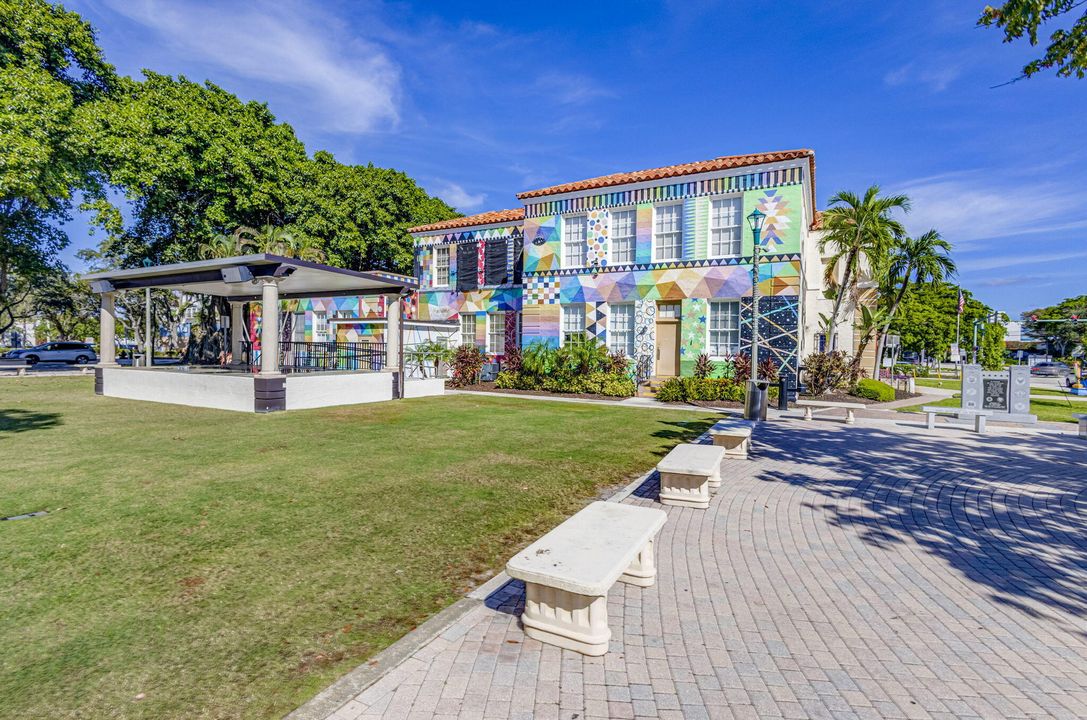 For Rent: $5,950 (3 beds, 2 baths, 1288 Square Feet)