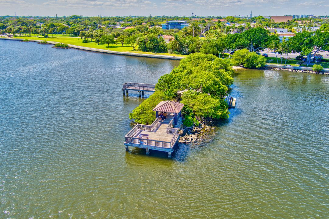 For Rent: $5,950 (3 beds, 2 baths, 1288 Square Feet)