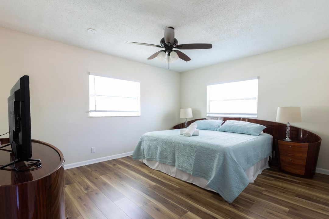 En Venta: $699,000 (3 camas, 2 baños, 1274 Pies cuadrados)