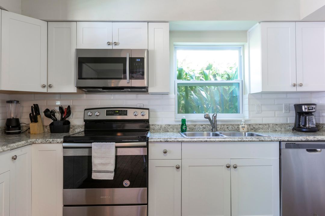 En Venta: $699,000 (3 camas, 2 baños, 1274 Pies cuadrados)