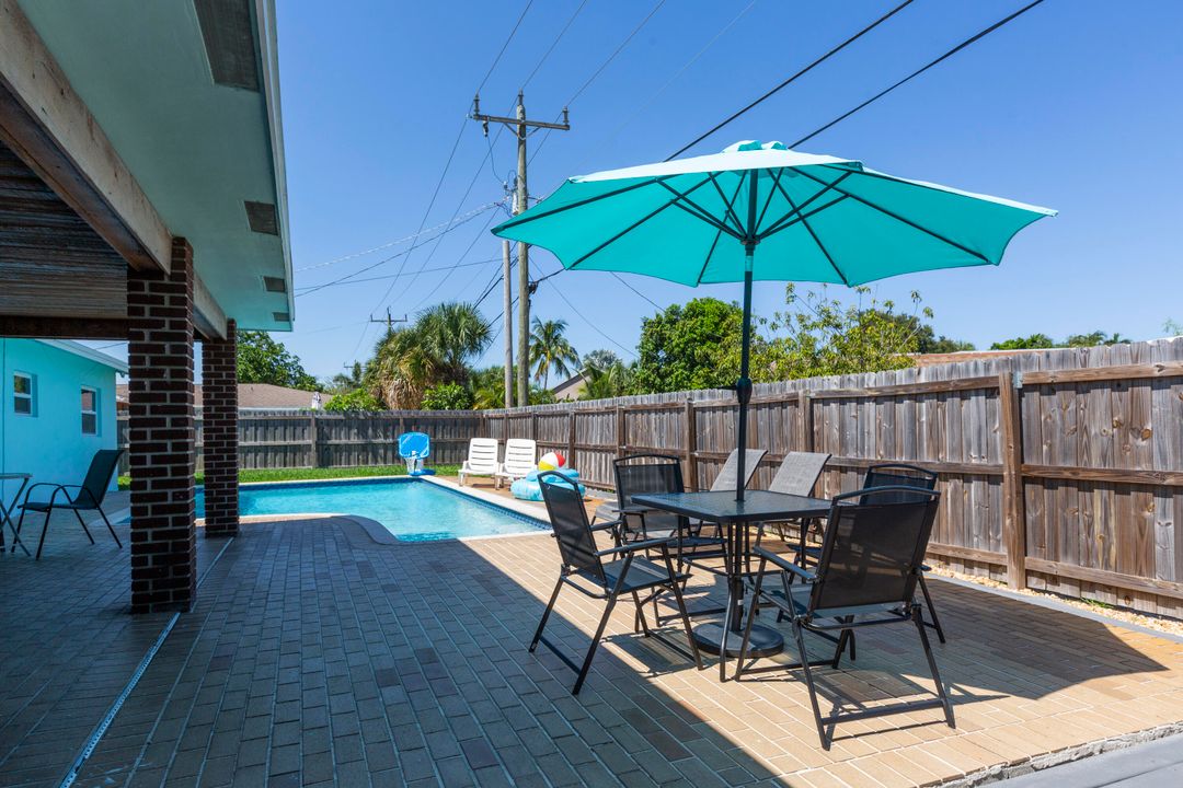 En Venta: $699,000 (3 camas, 2 baños, 1274 Pies cuadrados)