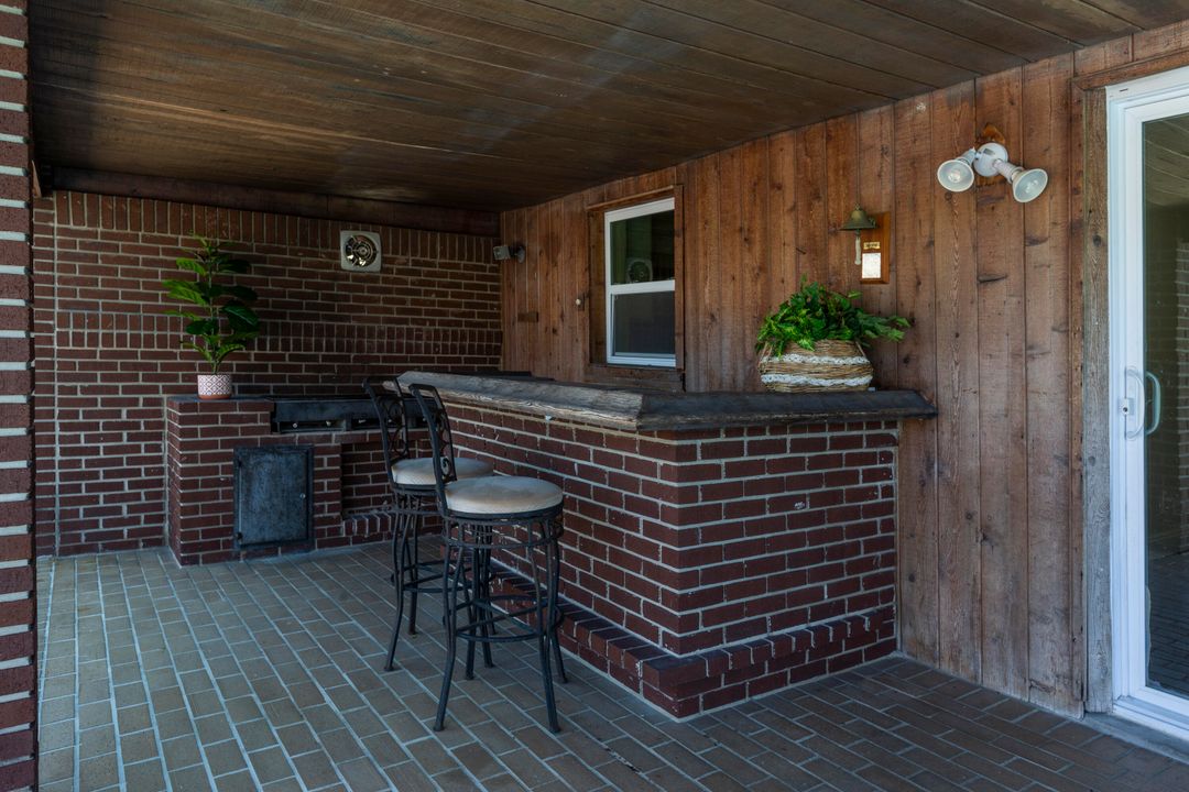 En Venta: $699,000 (3 camas, 2 baños, 1274 Pies cuadrados)