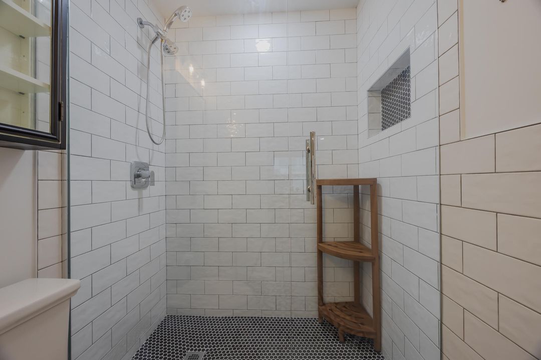 En Venta: $359,000 (2 camas, 2 baños, 1209 Pies cuadrados)