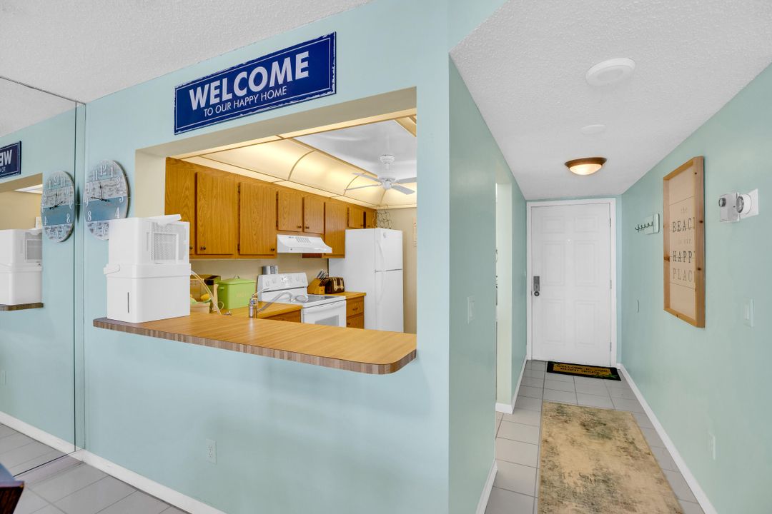 На продажу: $355,500 (2 спален, 2 ванн, 1053 Квадратных фут)