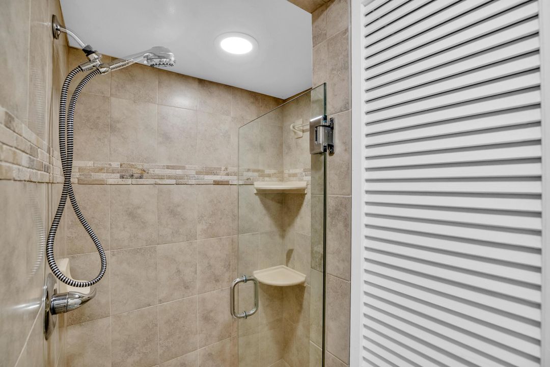 На продажу: $355,500 (2 спален, 2 ванн, 1053 Квадратных фут)