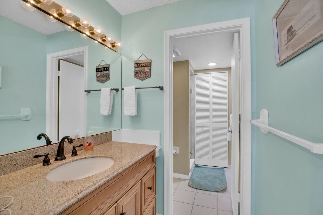 На продажу: $355,500 (2 спален, 2 ванн, 1053 Квадратных фут)