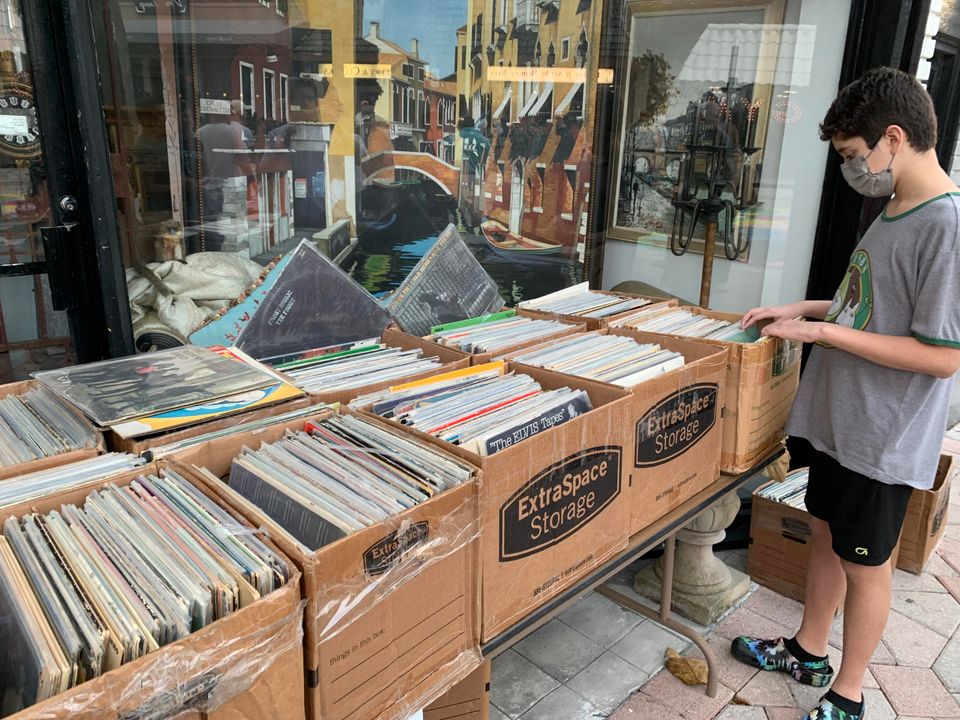 For Rent: $2,500 (1 beds, 1 baths, 252 Square Feet)