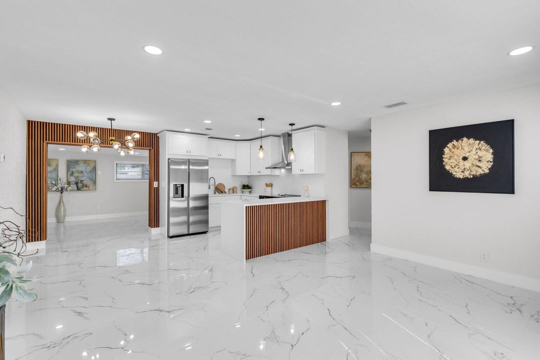 For Sale: $529,900 (3 beds, 2 baths, 1400 Square Feet)