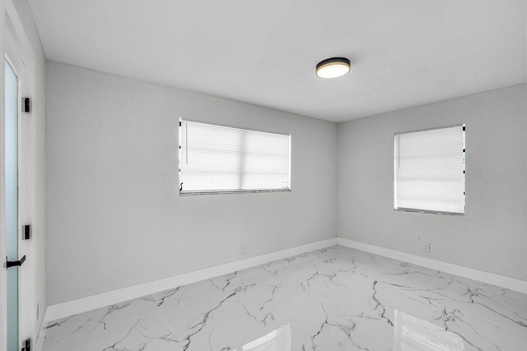 For Sale: $529,900 (3 beds, 2 baths, 1400 Square Feet)