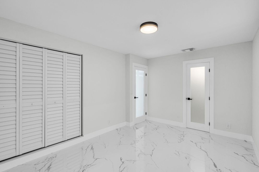 For Sale: $529,900 (3 beds, 2 baths, 1400 Square Feet)