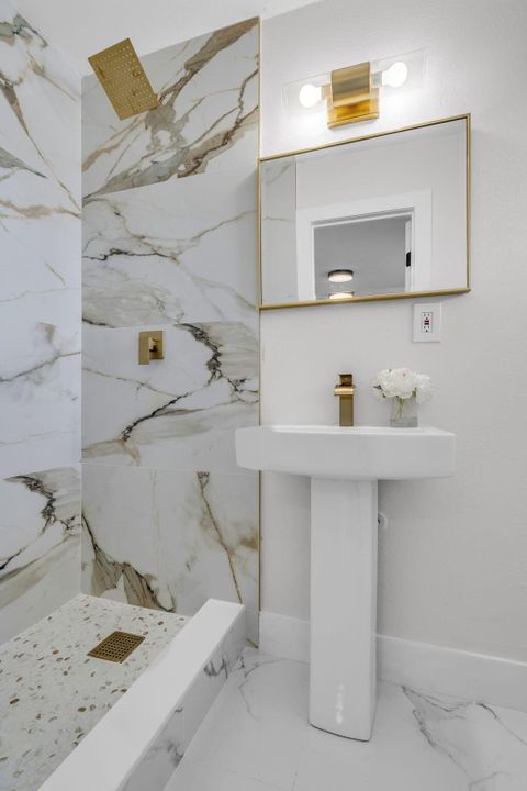 For Sale: $529,900 (3 beds, 2 baths, 1400 Square Feet)