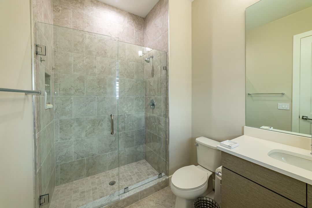 For Rent: $14,000 (4 beds, 3 baths, 3260 Square Feet)