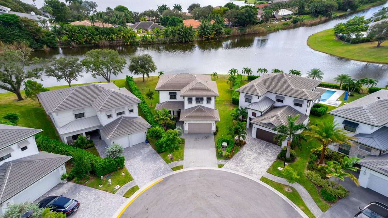 For Rent: $14,000 (4 beds, 3 baths, 3260 Square Feet)