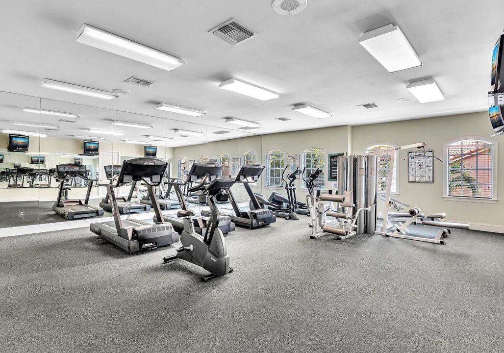 For Rent: $3,550 (3 beds, 2 baths, 1636 Square Feet)