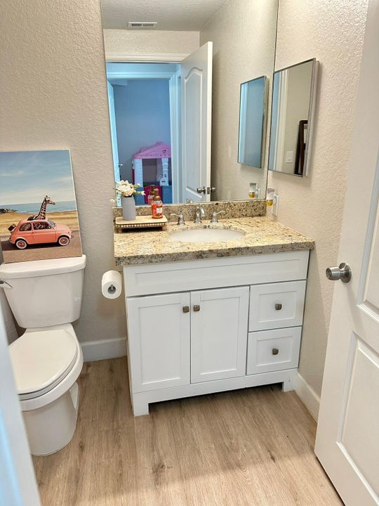 For Rent: $3,550 (3 beds, 2 baths, 1636 Square Feet)