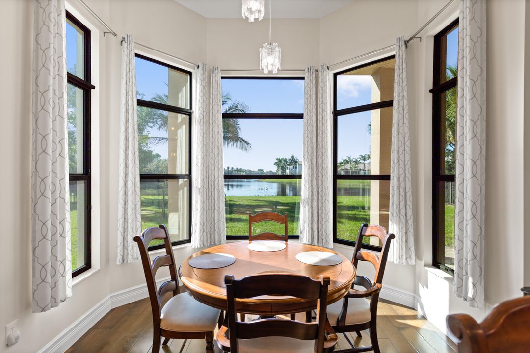 На продажу: $1,950,000 (4 спален, 5 ванн, 3932 Квадратных фут)