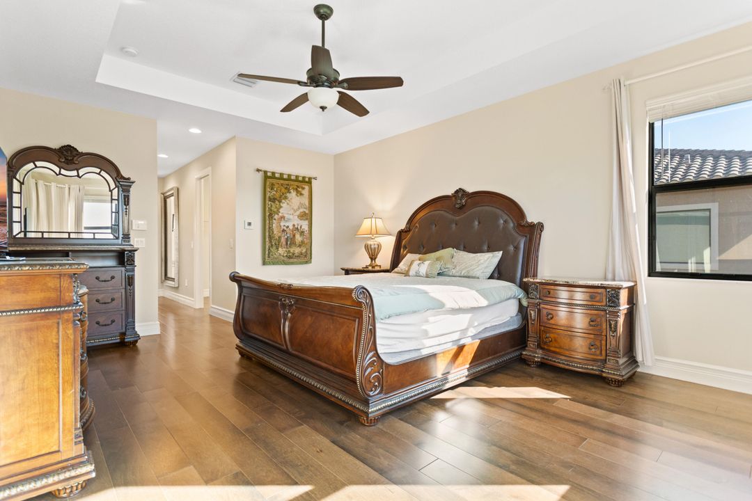 На продажу: $1,950,000 (4 спален, 5 ванн, 3932 Квадратных фут)