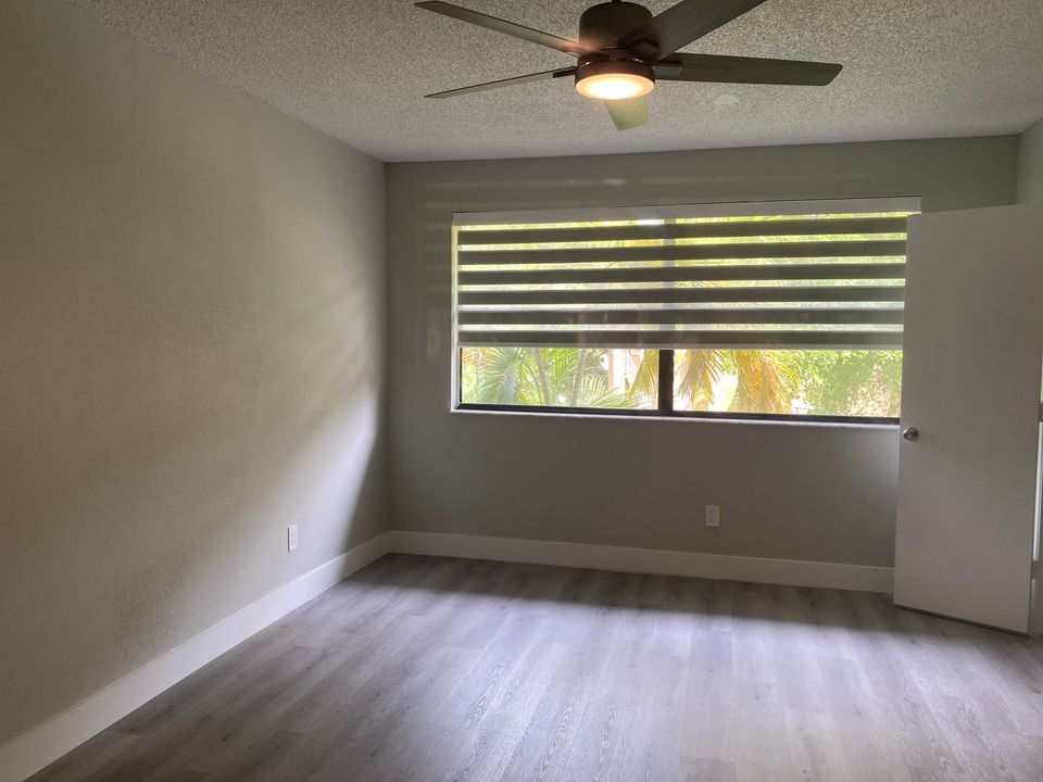 For Rent: $2,550 (3 beds, 2 baths, 1100 Square Feet)