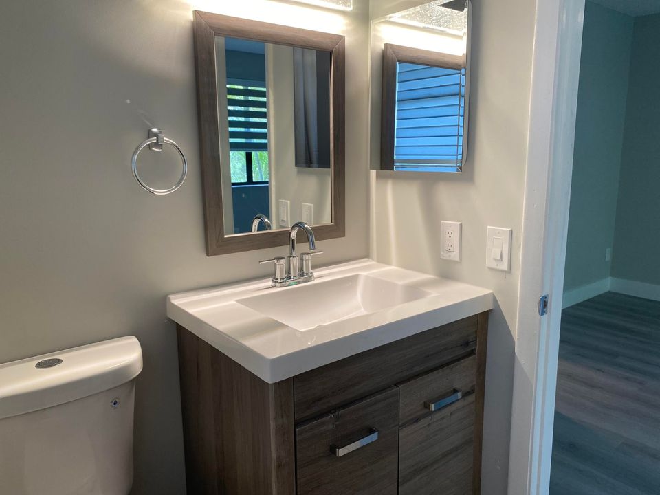 For Rent: $2,550 (3 beds, 2 baths, 1100 Square Feet)