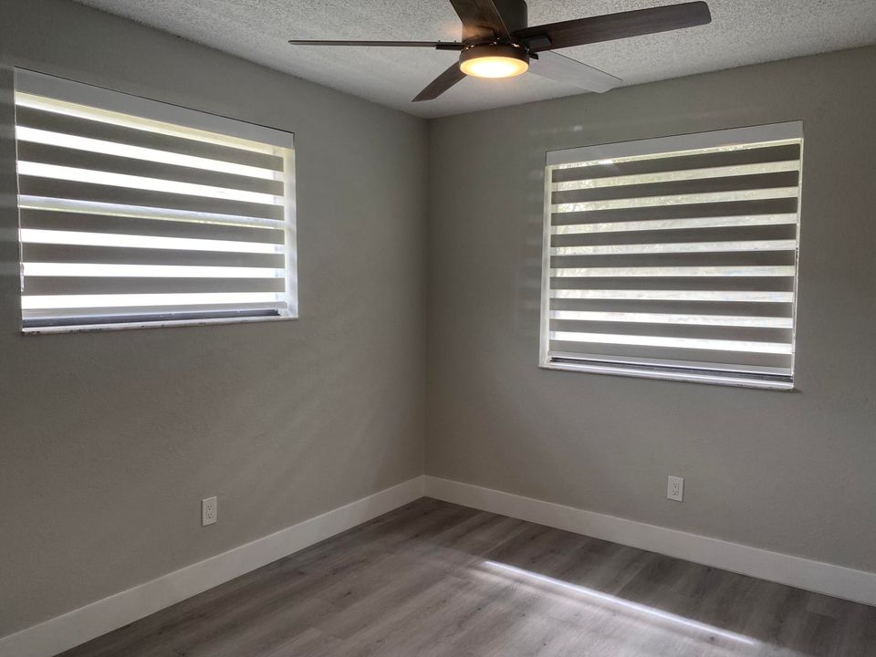 For Rent: $2,550 (3 beds, 2 baths, 1100 Square Feet)