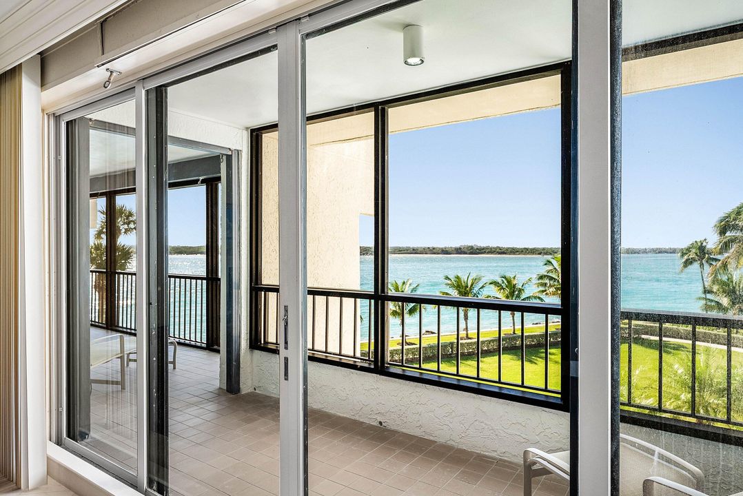 待售: $2,395,000 (3 贝兹, 4 浴室, 2762 平方英尺)