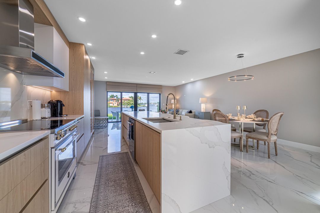 For Rent: $8,000 (2 beds, 2 baths, 1478 Square Feet)