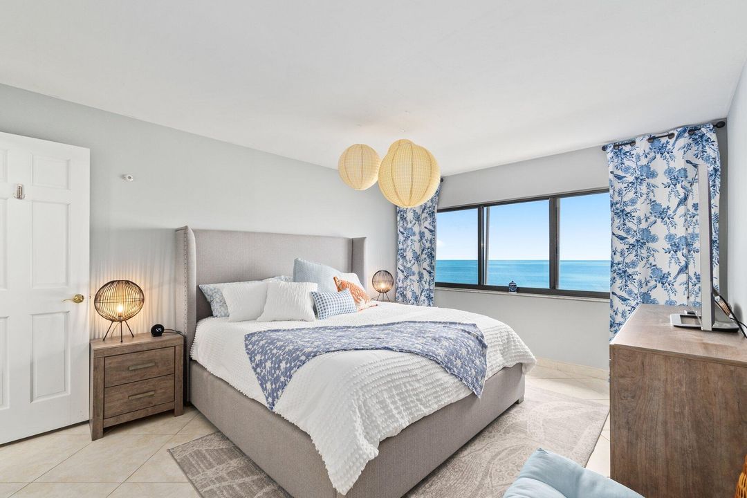 待售: $399,900 (2 贝兹, 2 浴室, 1053 平方英尺)