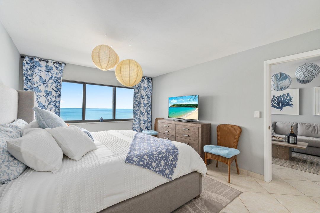 待售: $399,900 (2 贝兹, 2 浴室, 1053 平方英尺)