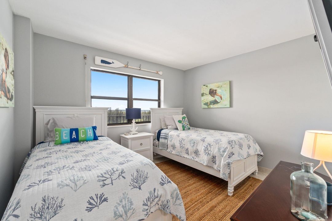 待售: $399,900 (2 贝兹, 2 浴室, 1053 平方英尺)