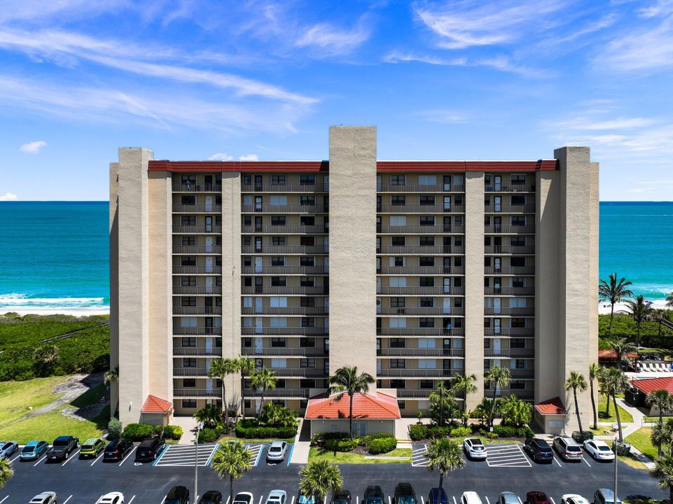 待售: $399,900 (2 贝兹, 2 浴室, 1053 平方英尺)