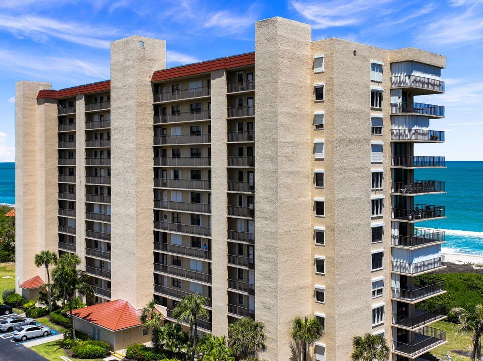 待售: $399,900 (2 贝兹, 2 浴室, 1053 平方英尺)