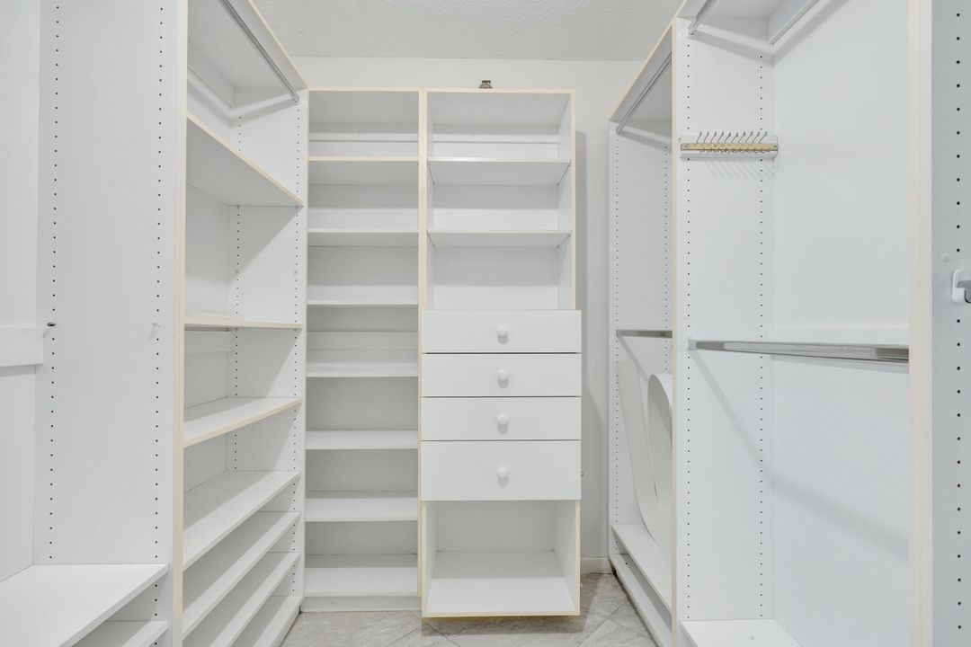 待售: $729,000 (2 贝兹, 2 浴室, 1270 平方英尺)