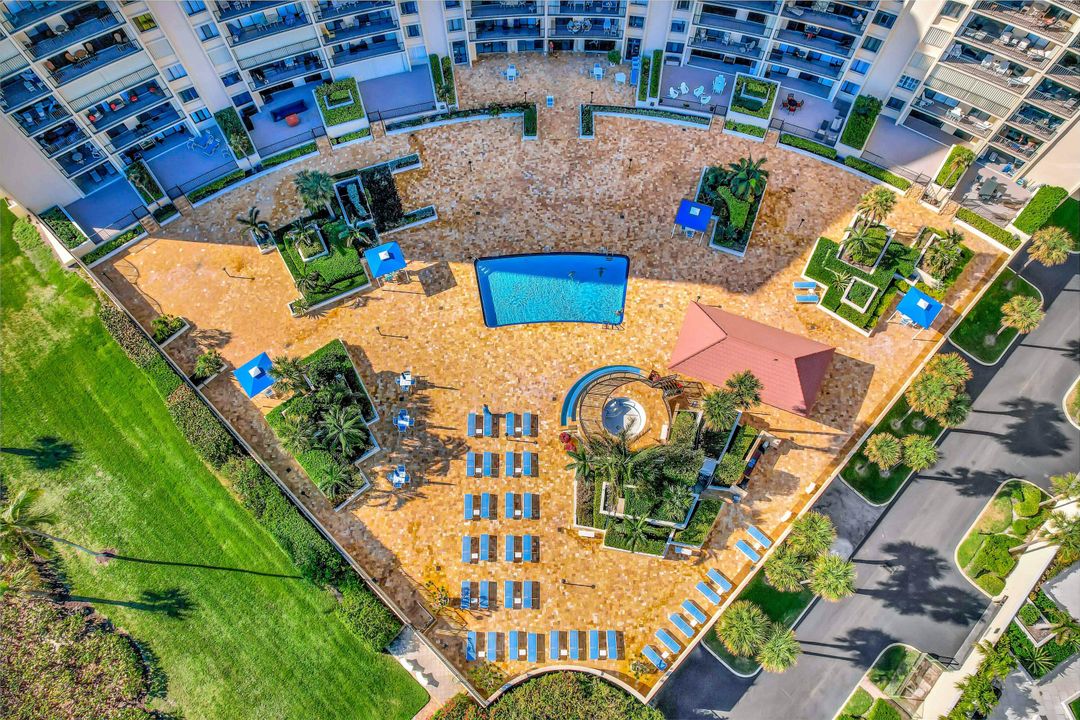 待售: $729,000 (2 贝兹, 2 浴室, 1270 平方英尺)