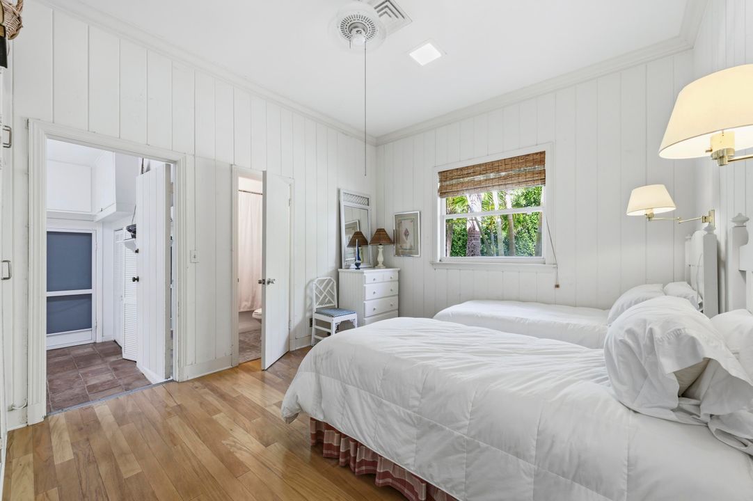 For Sale: $9,295,000 (4 beds, 3 baths, 2688 Square Feet)