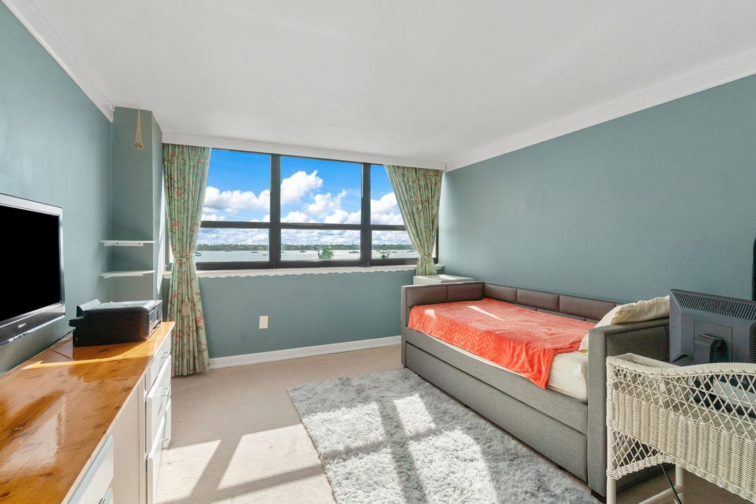 For Rent: $2,800 (2 beds, 2 baths, 1170 Square Feet)