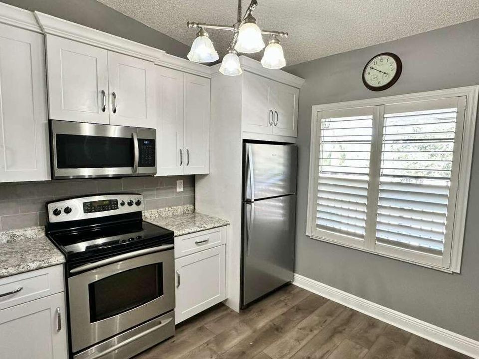 En Renta: $2,450 (2 camas, 2 baños, 1200 Pies cuadrados)