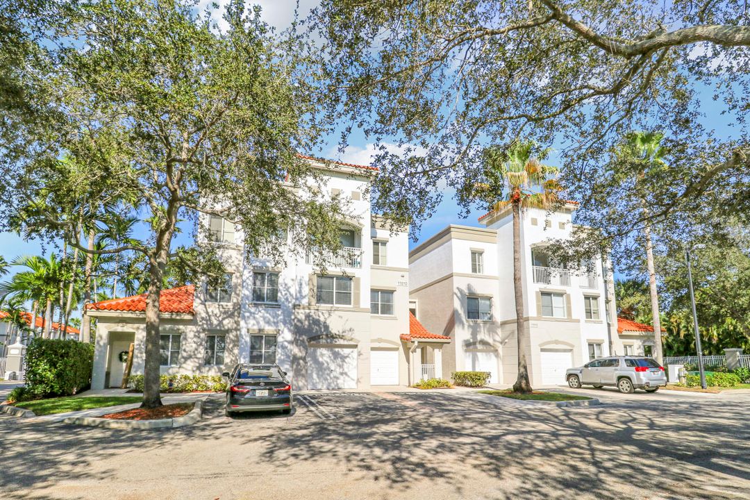 En Renta: $2,500 (1 camas, 1 baños, 815 Pies cuadrados)