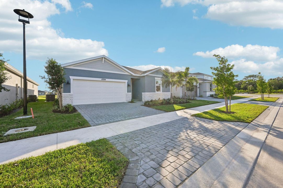 For Sale: $419,030 (4 beds, 2 baths, 1908 Square Feet)