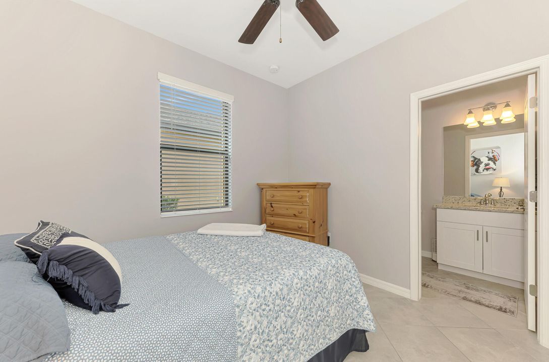 For Sale: $335,000 (3 beds, 3 baths, 1857 Square Feet)