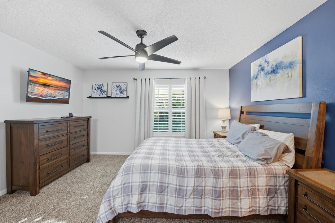 待售: $339,900 (2 贝兹, 2 浴室, 1308 平方英尺)