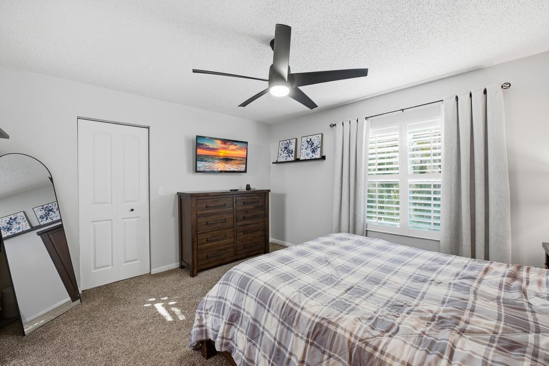 待售: $339,900 (2 贝兹, 2 浴室, 1308 平方英尺)