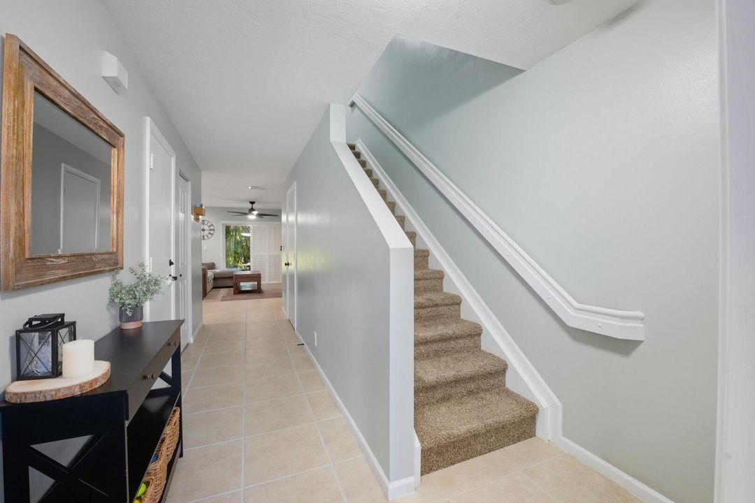 待售: $339,900 (2 贝兹, 2 浴室, 1308 平方英尺)